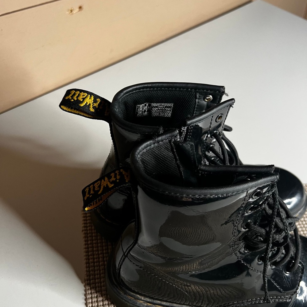 Dr. Martens 1460 Y Black Patent Lamper Leather Lace Up Zip Boots Womens 7 Mens 6 - Picture 7 of 8
